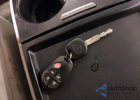 2011 Toyota Sienna Le V6 from USA, damaged, VIN 5TDKK3DC0BS134435